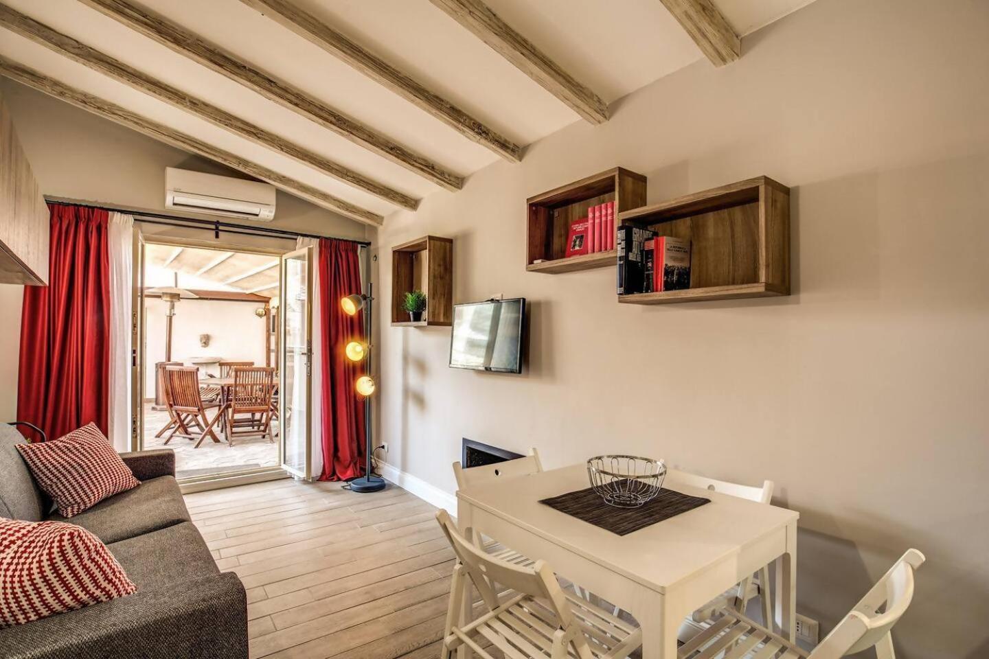 Attic With Terrace By Trevi Fountain Apartment Rome Exterior photo